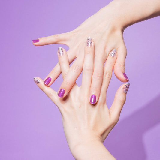 ネイル ジェルネイルシール ジェルネイル セルフネイル
パーティーネイル ミラーネイル グリッター ラメ
大人かわいい 華やか 紫