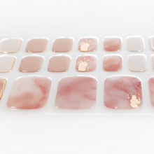 画像をギャラリービューアに読み込む, &quot;ネイル　ジェルネイルシール　ジェルネイル　セルフネイル
フットネイル　ペディキュア　サマーネイル　夏　水に強い　立体感　デザインネイル
ローズピンク　ベージュ　金　ゴールド　ニュアンス　マーブル模様&quot;
