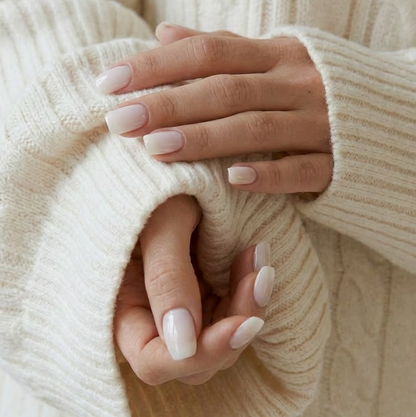 WHITE ホワイト