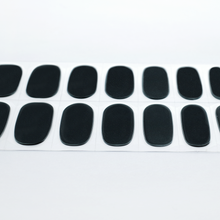 画像をギャラリービューアに読み込む, ネイル　ジェルネイルシール　ジェルネイル　セルフネイル
シンプル　ワンカラーネイル　存在感　推し色　ラッキーカラー　アレンジ
ミステリアス　黒　ブラック　大人　品格　フォーマル
