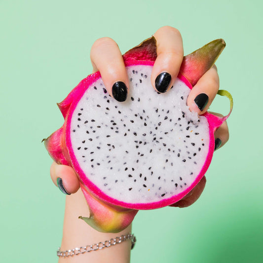 ネイル　ジェルネイルシール　ジェルネイル　セルフネイル
シンプル　ワンカラーネイル　存在感　推し色　ラッキーカラー　アレンジ
ミステリアス　黒　ブラック　大人　品格　フォーマル