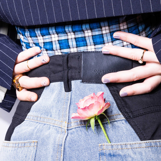 ネイル　ジェルネイルシール　ジェルネイル　セルフネイル
パーティーネイル　ミラーネイル　グリッター　ラメ
クール　モード　カジュアル　銀　シルバー