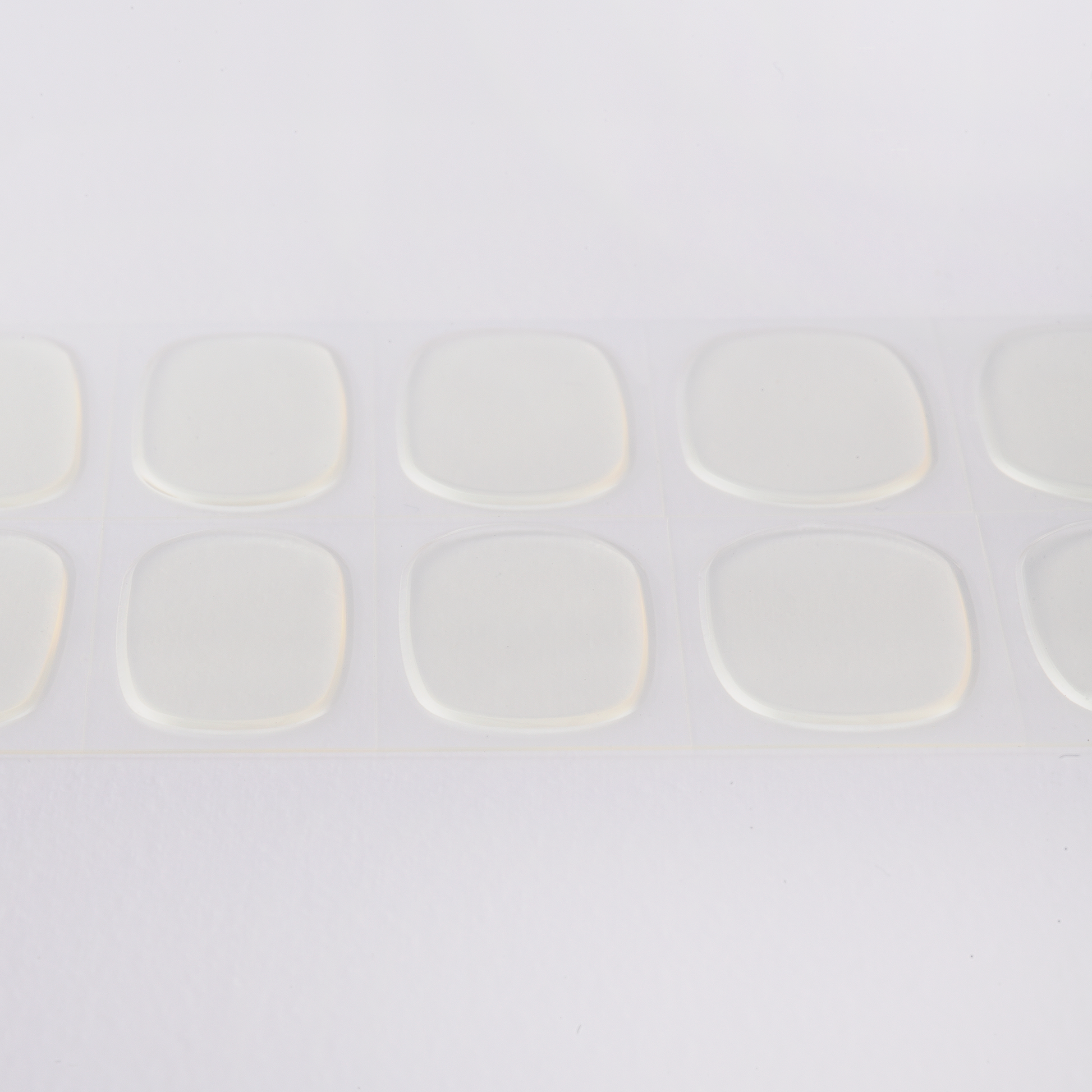 ネイル　ジェルネイルシール　ジェルネイル　セルフネイル
無色　クリスタル　ツヤ感　オフィスネイル