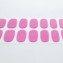 画像をギャラリービューアに読み込む, ネイル　ジェルネイルシール　ジェルネイル　セルフネイル
シンプル　ワンカラーネイル　存在感　推し色　ラッキーカラー　アレンジ
幸福感　ピンク　愛らしい　華やか　デートネイル
