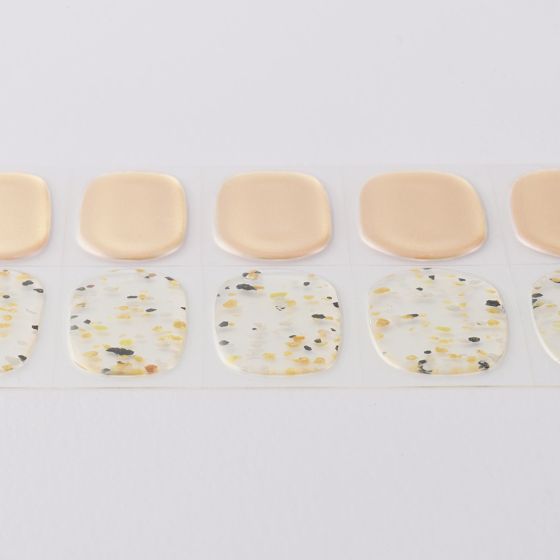 ネイル　ジェルネイルシール　ジェルネイル　セルフネイル
パーティーネイル　ミラーネイル　グリッター　ラメ
ゴージャス　洗練　シャンパン　ゴールド　金